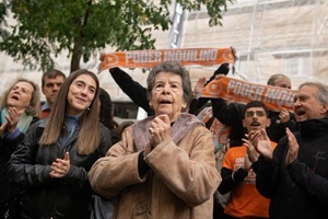 Could housing bring the left to power? Maricarmen Abascal at a renters union demonstration